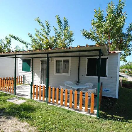 Locazione Turistica Camping Classe Village.4 Tatil Evi *